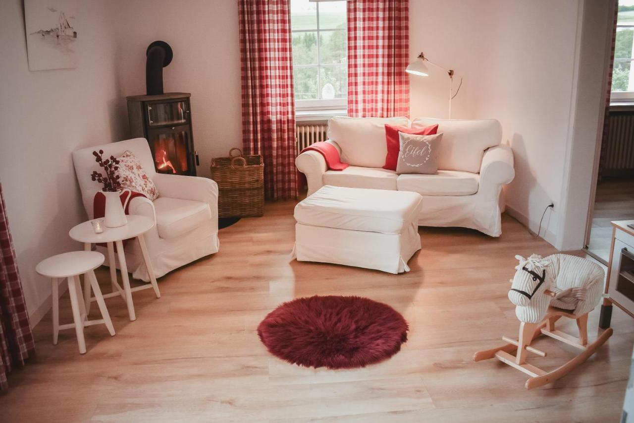 Wohlfuehl-Ferienhaus Eifel-Landurlaub Mit Herz Dahlem  Dış mekan fotoğraf